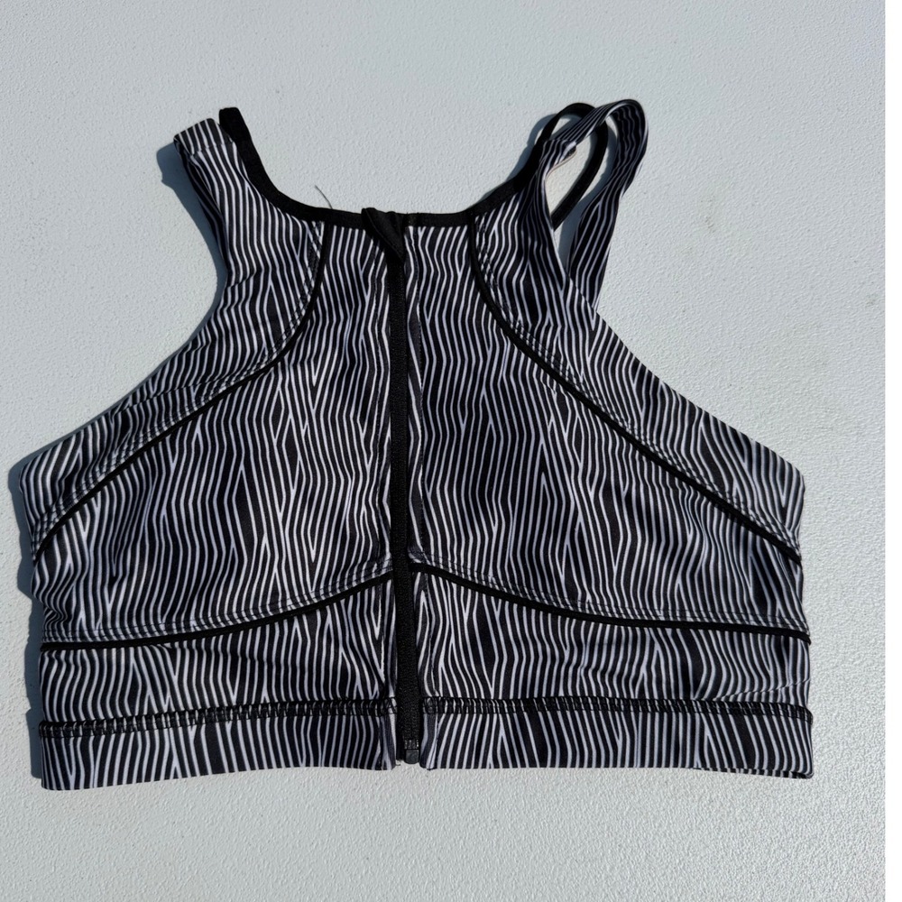 Mondetta Women Black White Stripe Front Zip High Neck Strappy Back Sports Bra